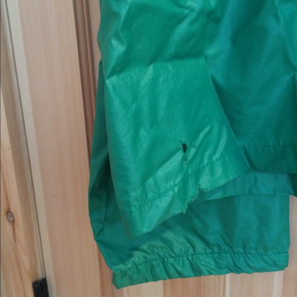 VINTAGE LACOSTE | IZOD Windbreaker/Jacket - Picture 3 of 4